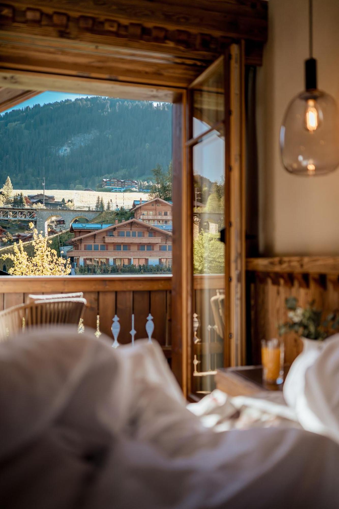 Hotel Miiro The Mansard Gstaad Exterior foto